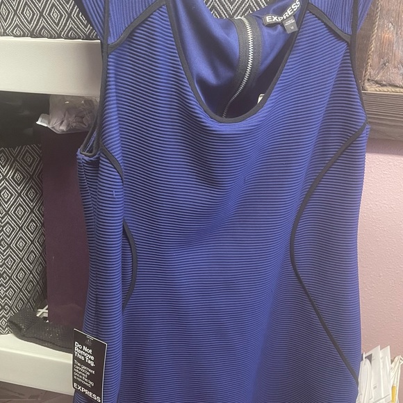 Clothes - Picture 12 of 16